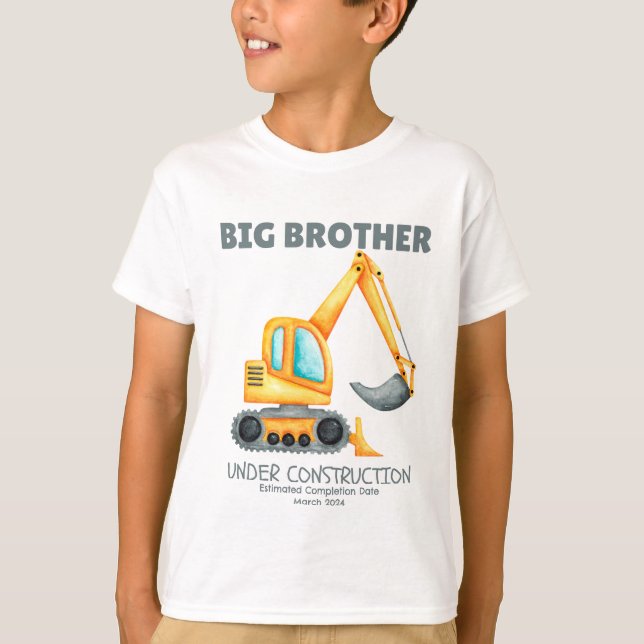 Camiseta Gran Hermano En Construcción Fecha Estimada 2024 (Anverso)