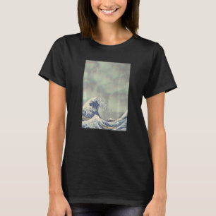 Camiseta Gran Ola De Hokusai Sobre Nubes Grunges