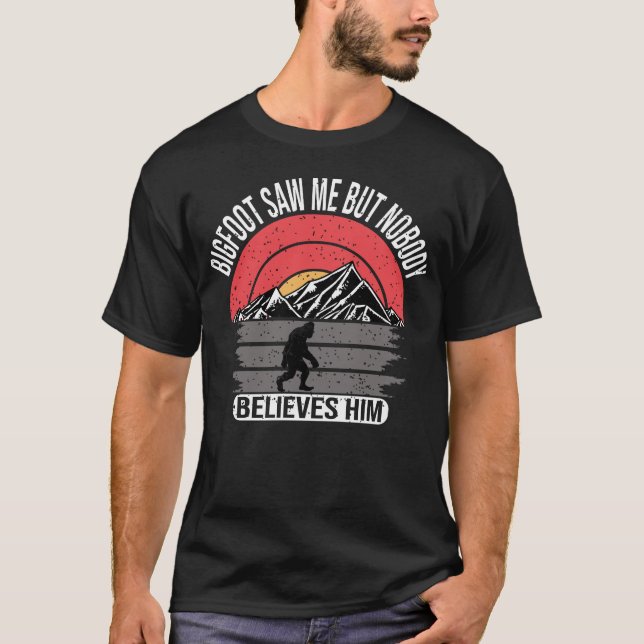 Camiseta Gran Pie Me Vio Pero Nadie Le Cree Navidades (Anverso)