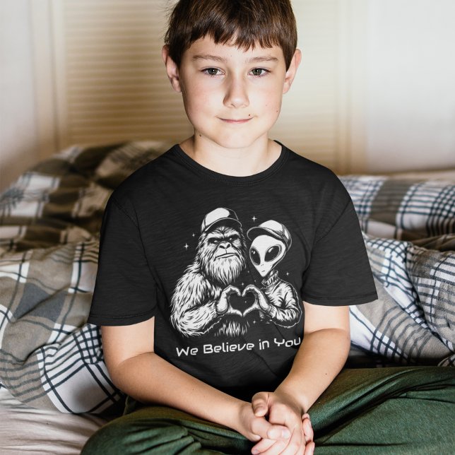 Camiseta Gran pie y alienígena de afirmación positiva graci (Subido por el creador)