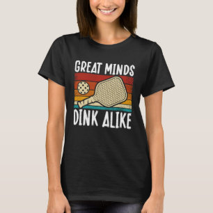 Camiseta Grandes mentes se hunden como el balón