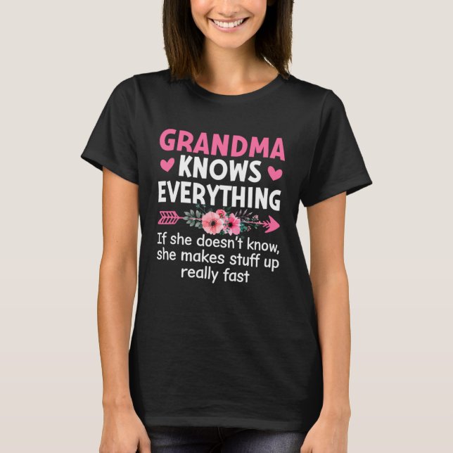 Camiseta Grandma Knows Everything  Mother s Day Mommy Mama  (Anverso)