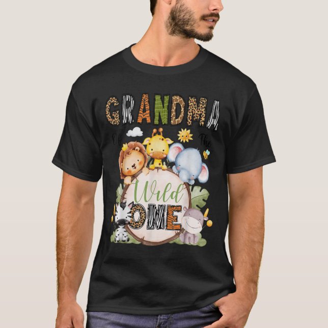 Camiseta Grandma Of The Wild One 1st Birthday Boy Jungle Sa (Anverso)