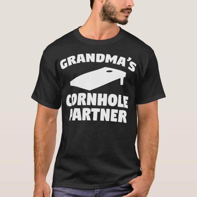 Camiseta Grandmas Cornhole Partner caballo dice radio play (Anverso)