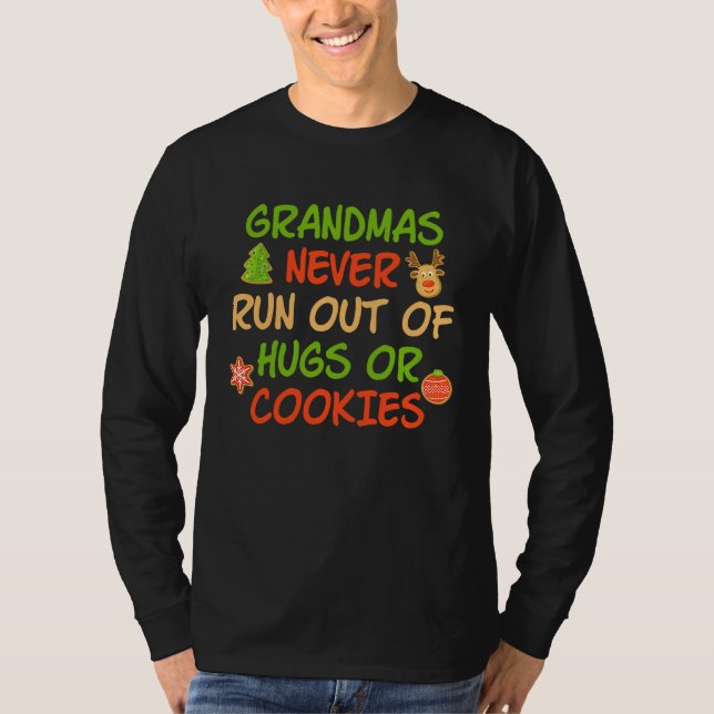 Camiseta Grandmas Never Run Out Of Hugs Or Cookies Christma (Anverso)