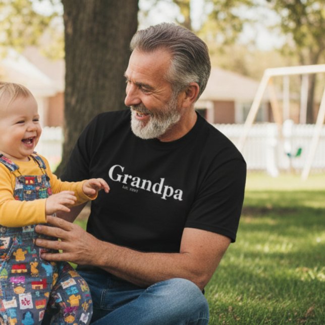 Camiseta Grandpa Est Modern T-Shirt (Subido por el creador)