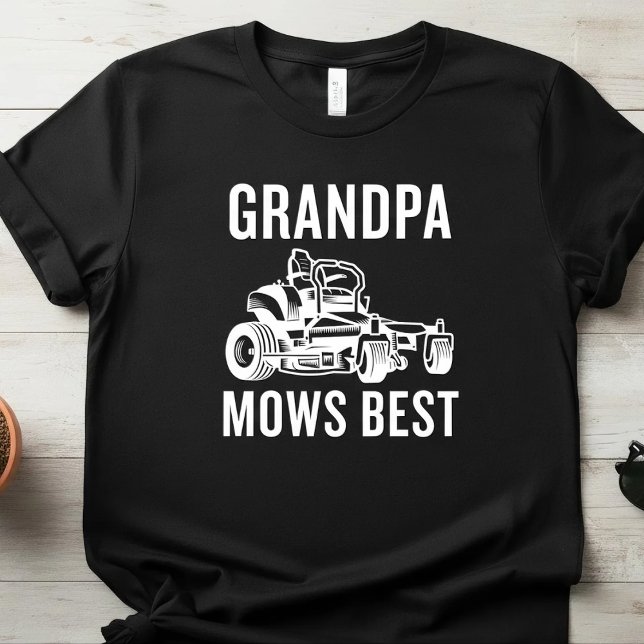 Camiseta Grandpa Mows Best Riding Lawn Mower (Subido por el creador)
