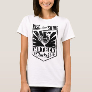 Camiseta Granja de Clucker Women_s de la madre de la subida