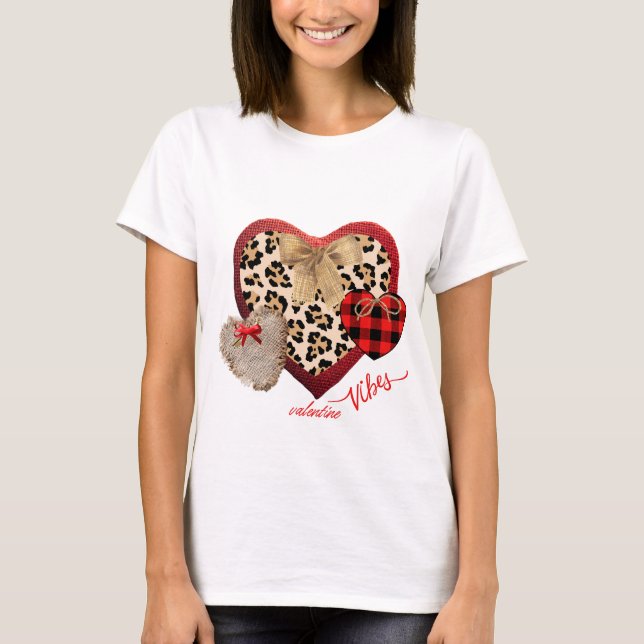 Camiseta Granja Valentine Hearts Plaid Cheetah Burlap (Anverso)