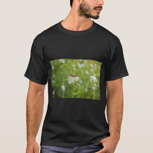 Camiseta Grasshopper – Nature Explorer Wildlife Tee (Anverso)