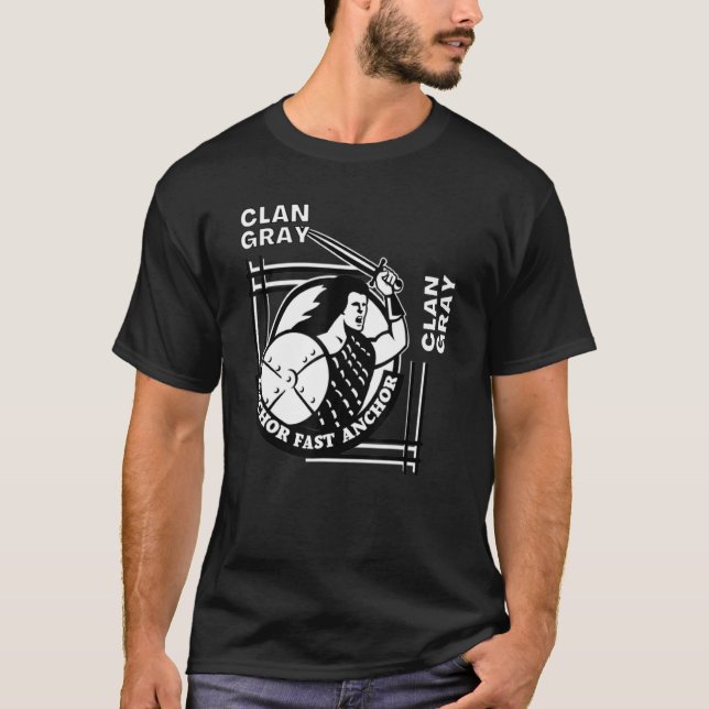 Camiseta Gray Clan Gaelic Motto Swordsman (Anverso)