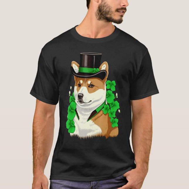 Camiseta Green Akita Inu shamrock on St Patricks Day Akita  (Anverso)
