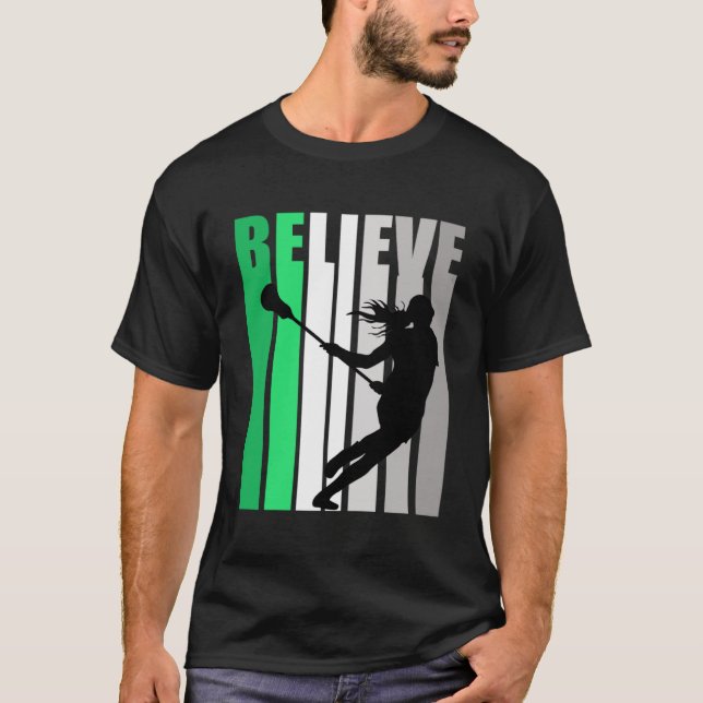 Camiseta Green Believe Lacrosse Motivando al equipo de Chic (Anverso)