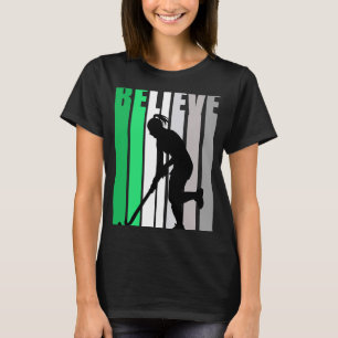 Camiseta Green Believe Motivando a Chicas Equipo Retro Gráf