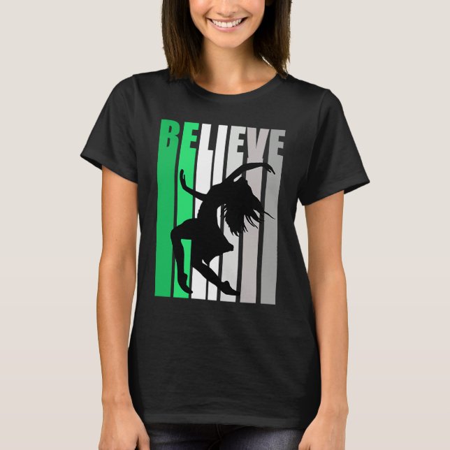 Camiseta Green Believe Motivating Girls Dance Retro Graphic (Anverso)
