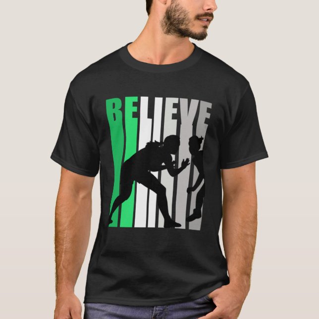 Camiseta Green Believe Wrestling Motivating Girls Team Retr (Anverso)