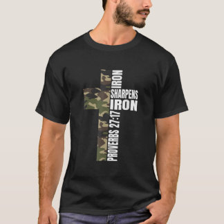 Camiseta Green Camo Iron Sharpens Iron Christian Verse Fami