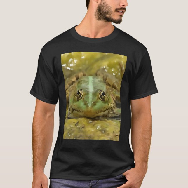 Camiseta Green Frog Camouflaged Against Weathered River Bed (Anverso)