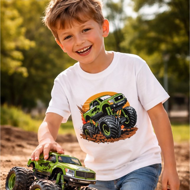 Camiseta Green Monster Truck Off-Road Racing Illustration (Subido por el creador)