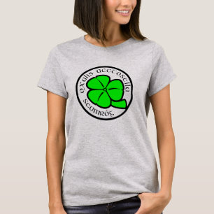 Camiseta Green Shamrock Saint Patrick's Day Floral Art