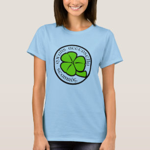 Camiseta Green Shamrock Saint Patrick's Day Floral Art