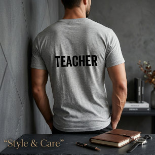 Camiseta gris con texto PROFESOR y estampado trase