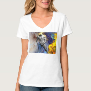 Camiseta Grito de la figura muscular masculina en escala de