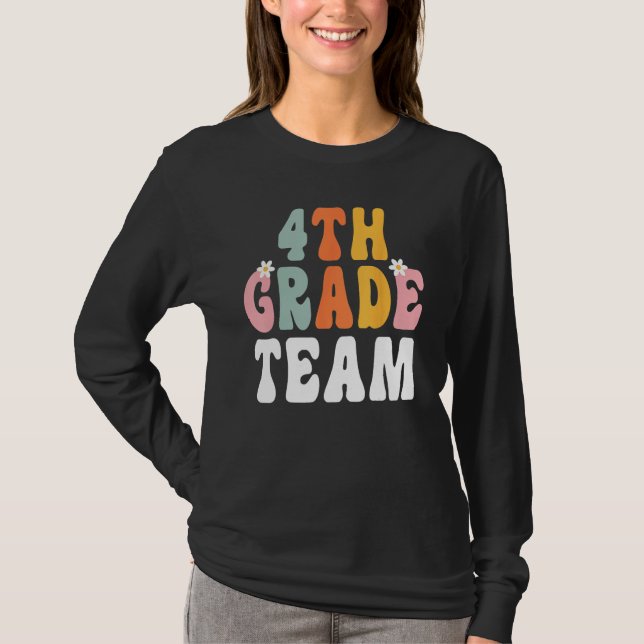 Camiseta Groovy 4th Grade Team Teacher Student  Back To Sch (Anverso)