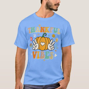Camiseta Groovy Agradecimiento Vibes Retro Otoño Halloween