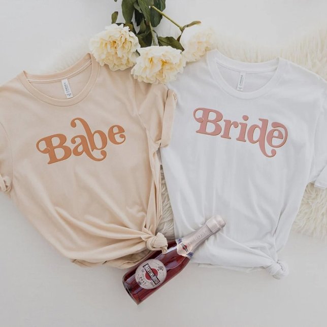 Camiseta Groovy Babe Bachelorette (Subido por el creador)