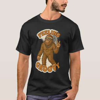 Camiseta Groovy Bigfoot Tshirt
