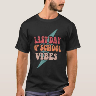 Camiseta Groovy Bolt El Último Día De Los Vibes Escolares