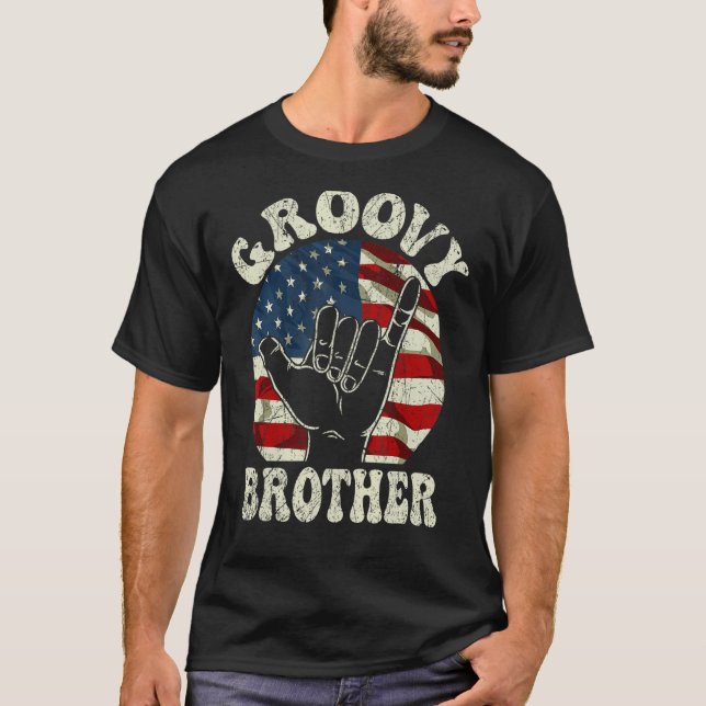 Camiseta Groovy Brother 70s Aesthetic USA Flag Retro Brothe (Anverso)