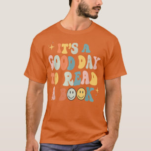 Camiseta Groovy Es un buen día para leer libro Bookworm Boo