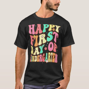 Camiseta Groovy Feliz Primer Día De La Infancia De Nuevo A