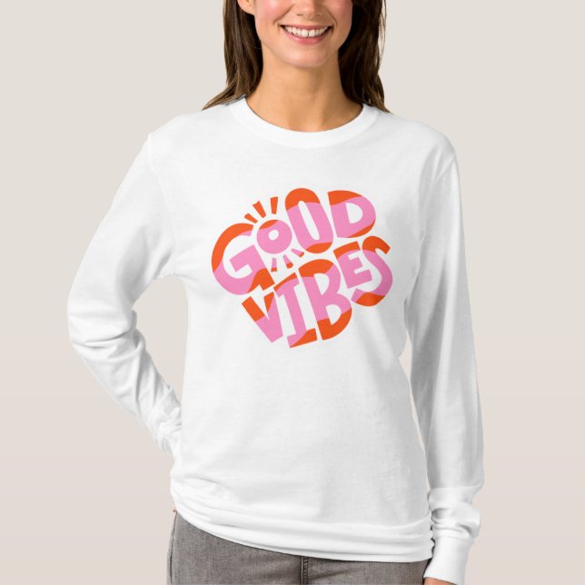 Camiseta Groovy Good Vibes Retro Lettering Design (Anverso)