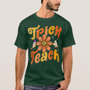 Camiseta Groovy Halloween Trick o Teach Retro Floral Ghost