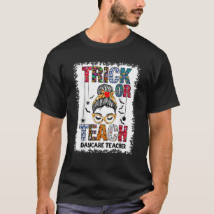 Camiseta Groovy Halloween Trick o Teach Retro Floral Ghost