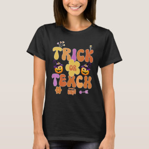 Camiseta Groovy Halloween Trick o Teach Retro Floral Ghost