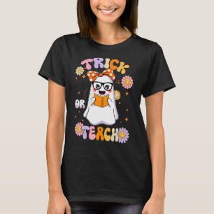 Camiseta Groovy Halloween Trick o Teach Retro Floral Ghost