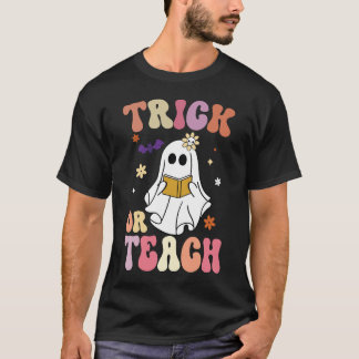 Camiseta Groovy Halloween Trick o Teach Retro Floral Ghost
