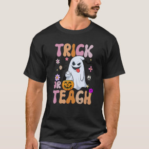 Camiseta Groovy Halloween Trick o Teach Retro Floral Ghost