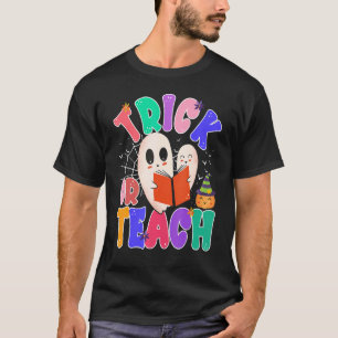 Camiseta Groovy Halloween Trick o Teach Retro Floral Ghost
