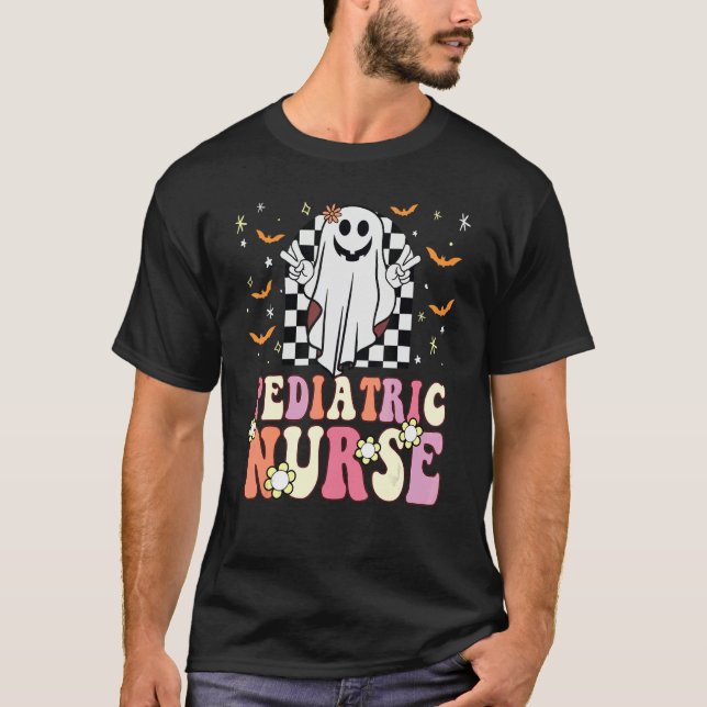 Camiseta Groovy Hippie Pediatric Nurse Ghost Retro 70s 80s  (Anverso)
