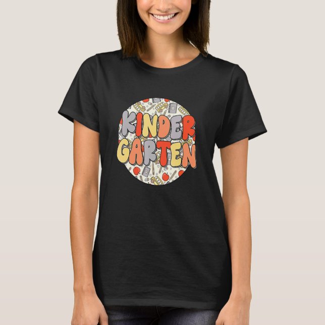 Camiseta Groovy Kindergarten Vibes profesores retro niños d (Anverso)