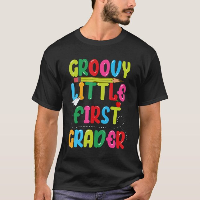 Camiseta Groovy Little First Grader  First Day Of School Fo (Anverso)