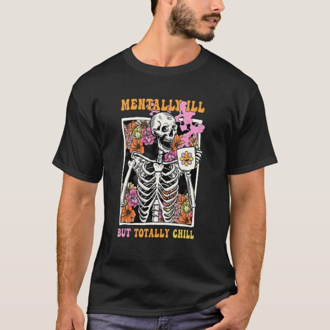 Camiseta Groovy Mentalmente Enfermo Pero Totalmente Chill H (Anverso)