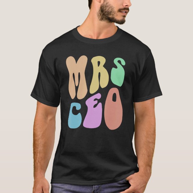 Camiseta Groovy MRS CEO LADY Esposa Mamá empresaria Retro (Anverso)