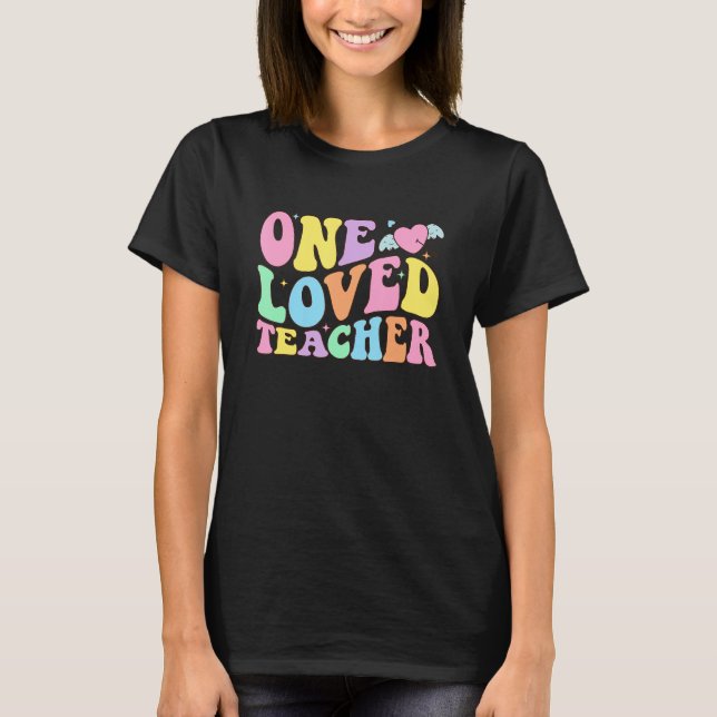 Camiseta Groovy One Loved Teacher 100 Days of School Valent (Anverso)