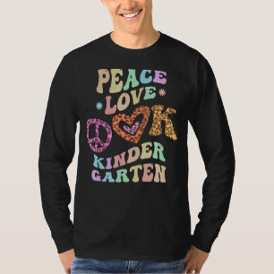 Camiseta Groovy PEACE LOVE KINDERGARTEN Leopard Print Kinde